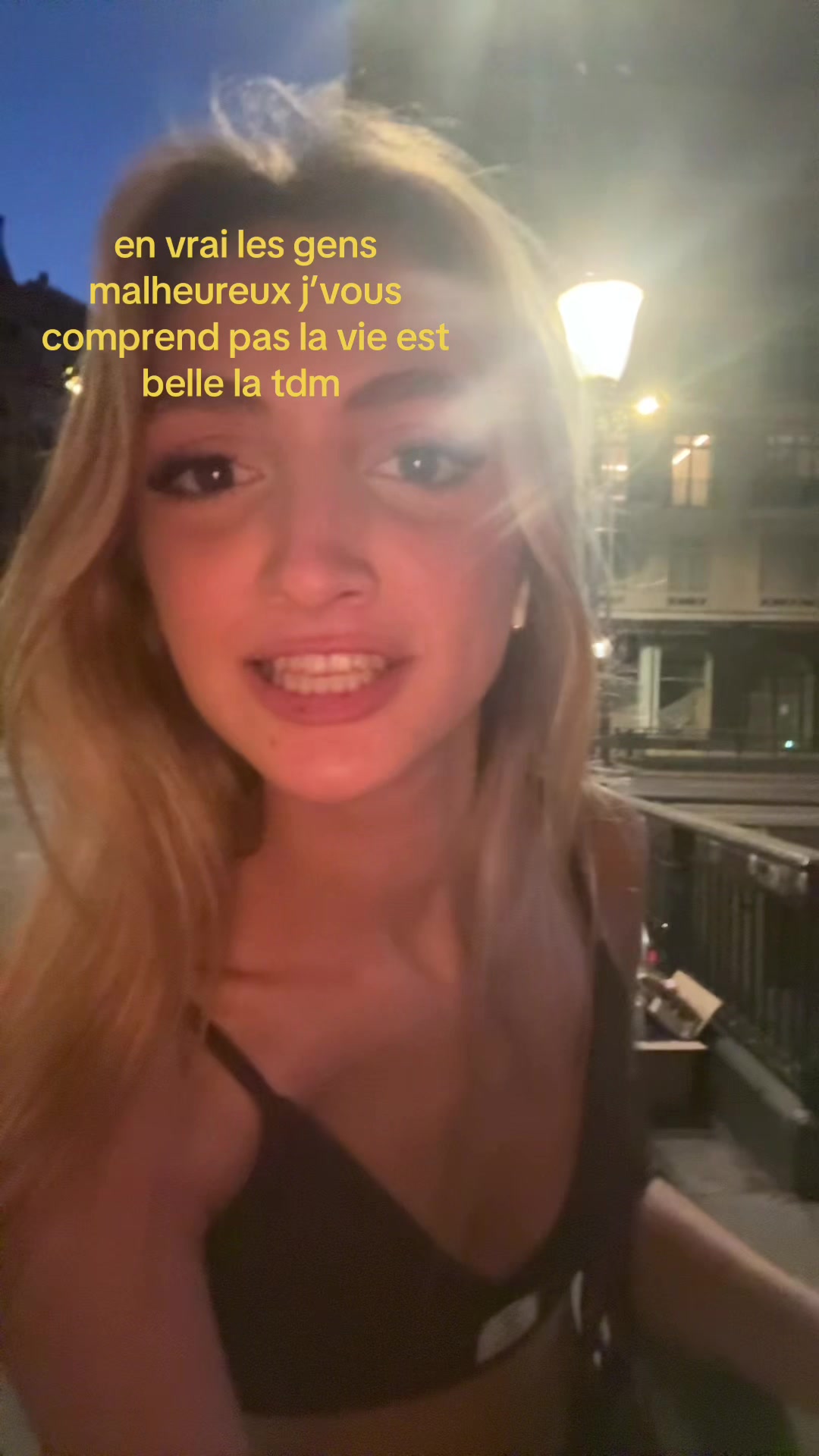 @VICTORIA🍒🍒