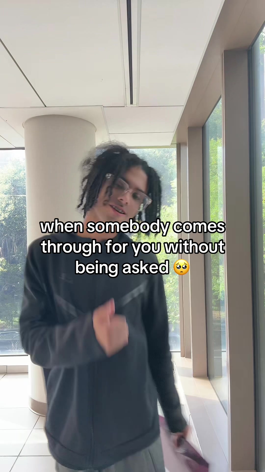 @derekyb