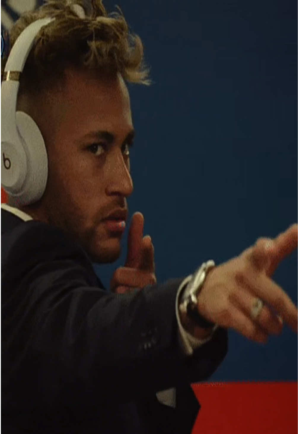 @j