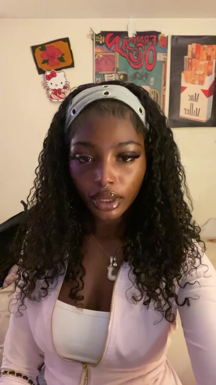 @jeanevyia