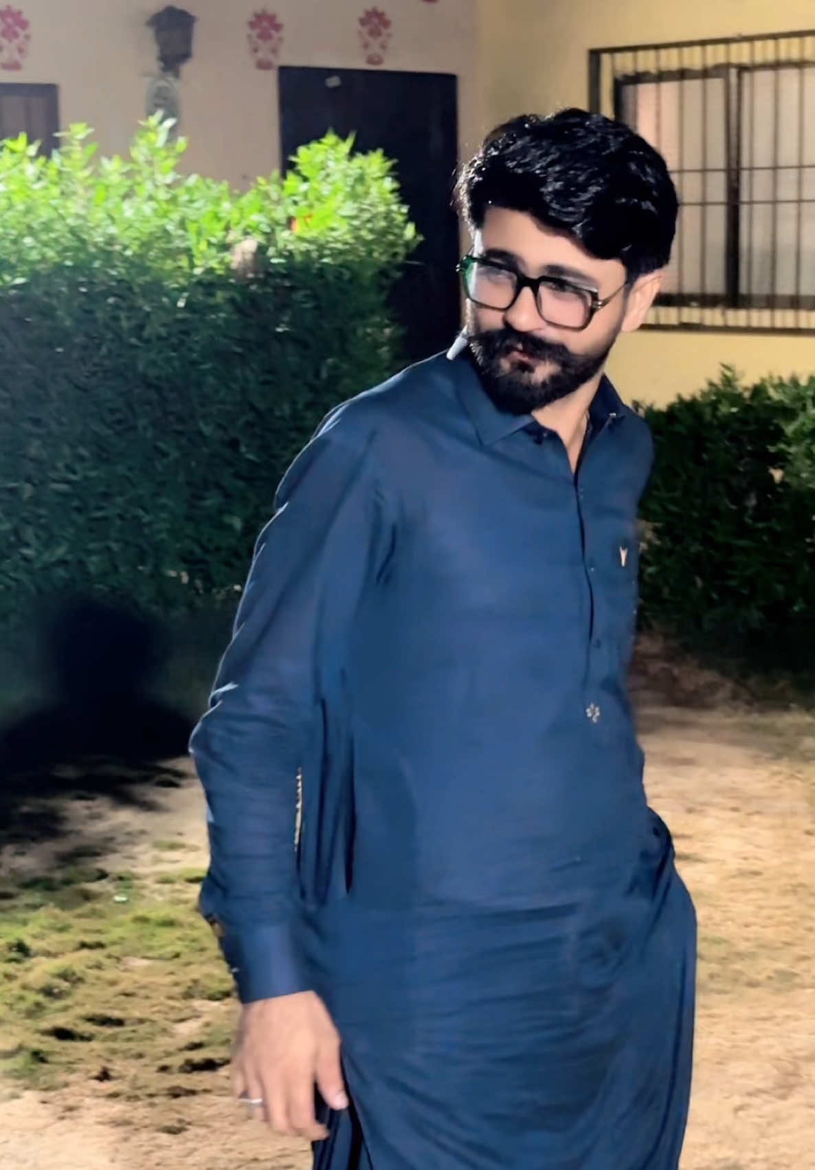 @Safdar اسٹٹچ🧵