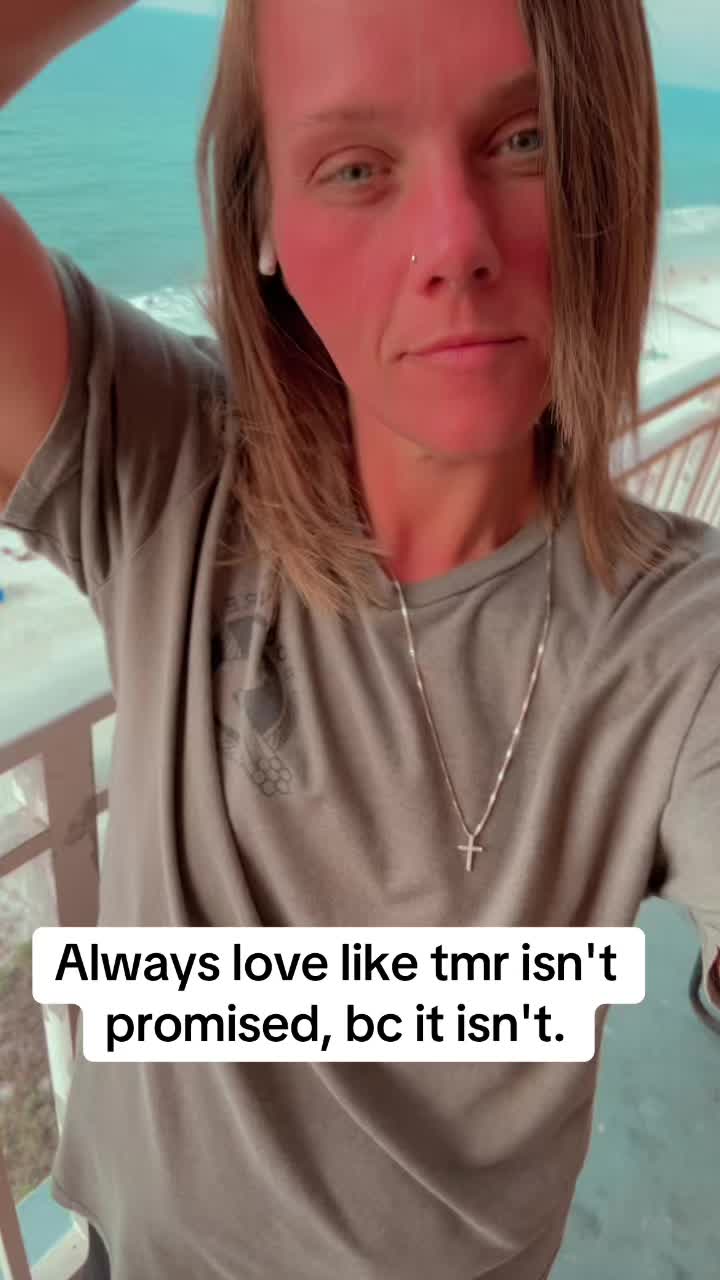 @LaceyNicole