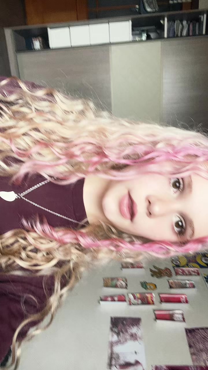 @✧.*mavrii ✧.*