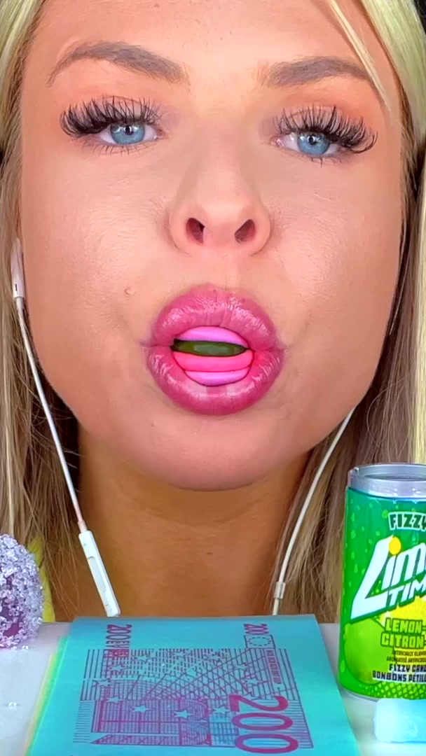 @HunniBee ASMR