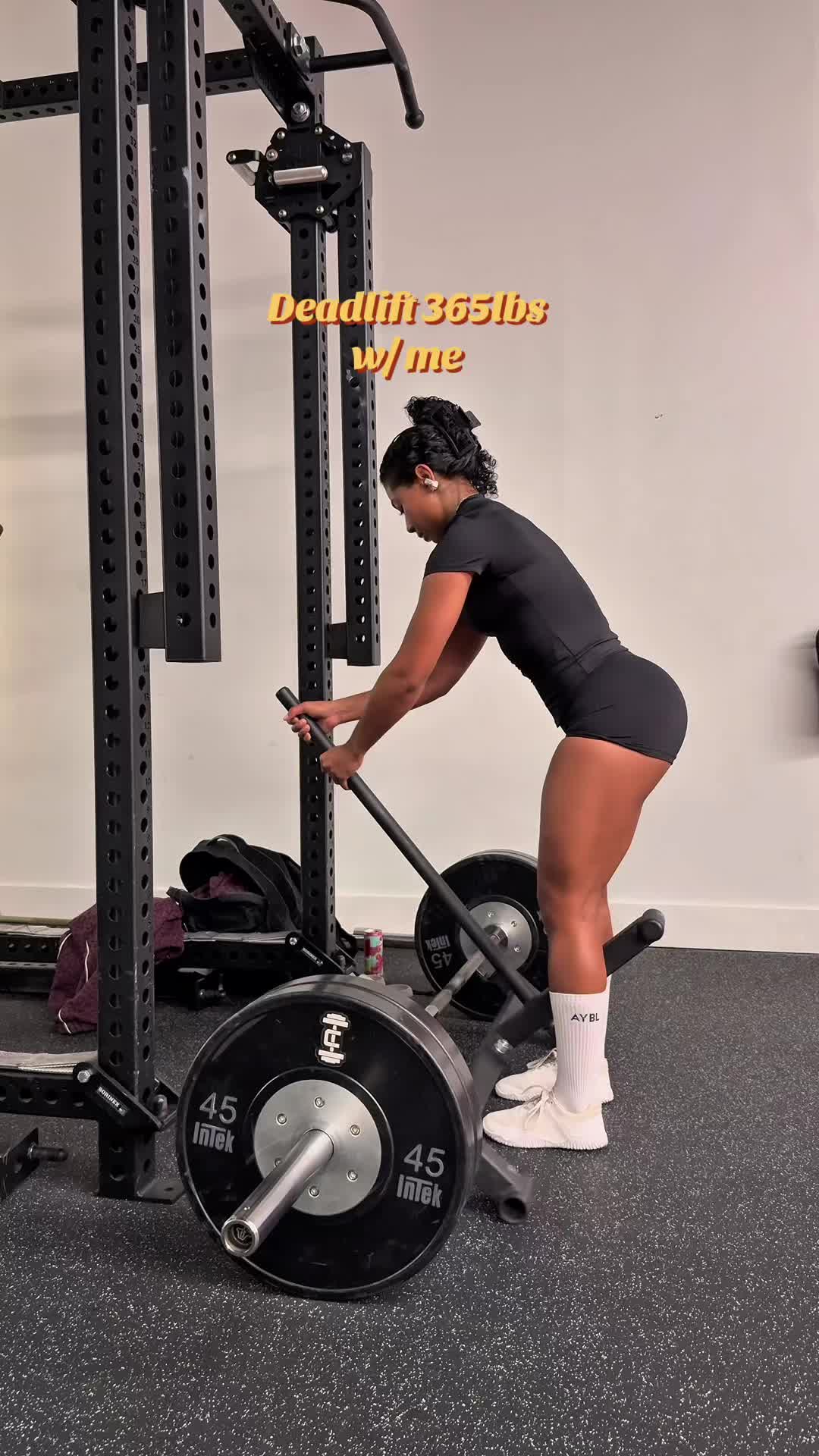 @Isabella
