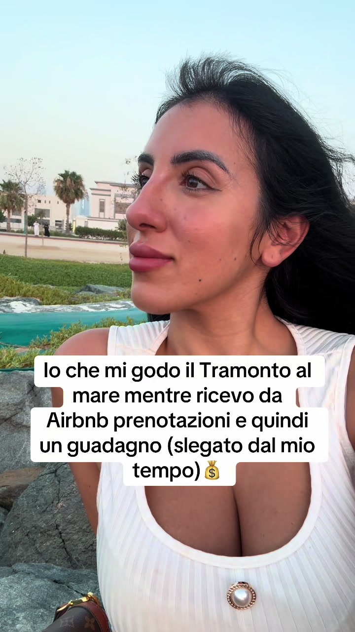 @veronicaagosto_