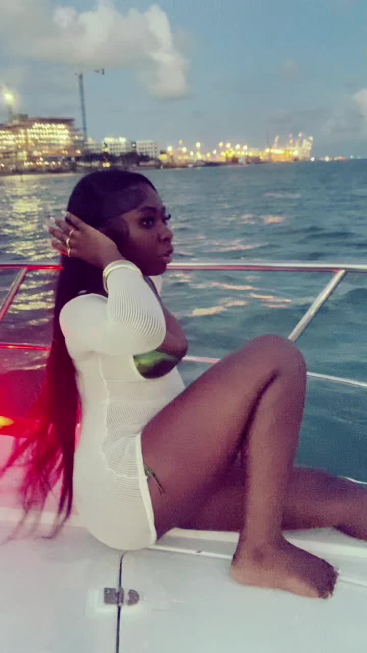 @shaniya🚩