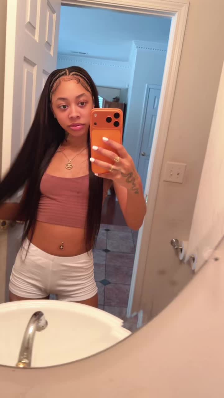 @brattyfindomnii 👸🏽