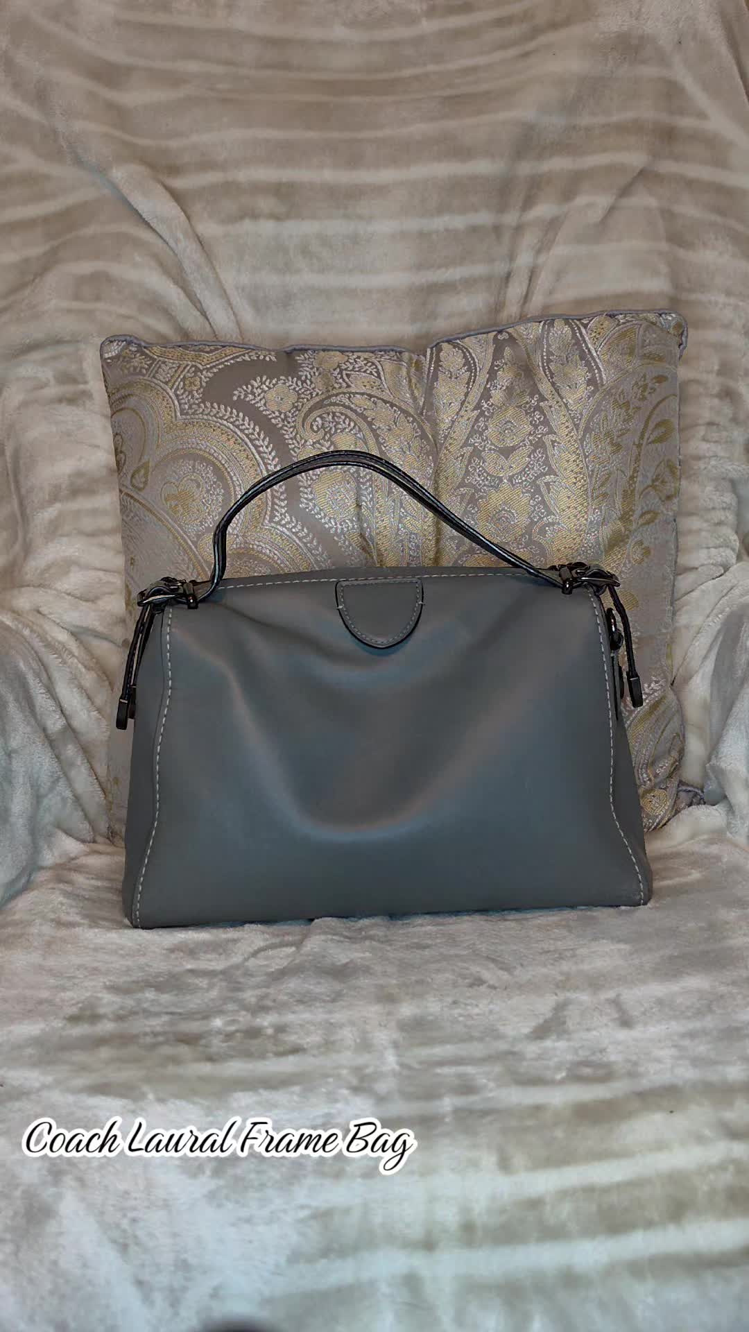 @CoolGirlCarry