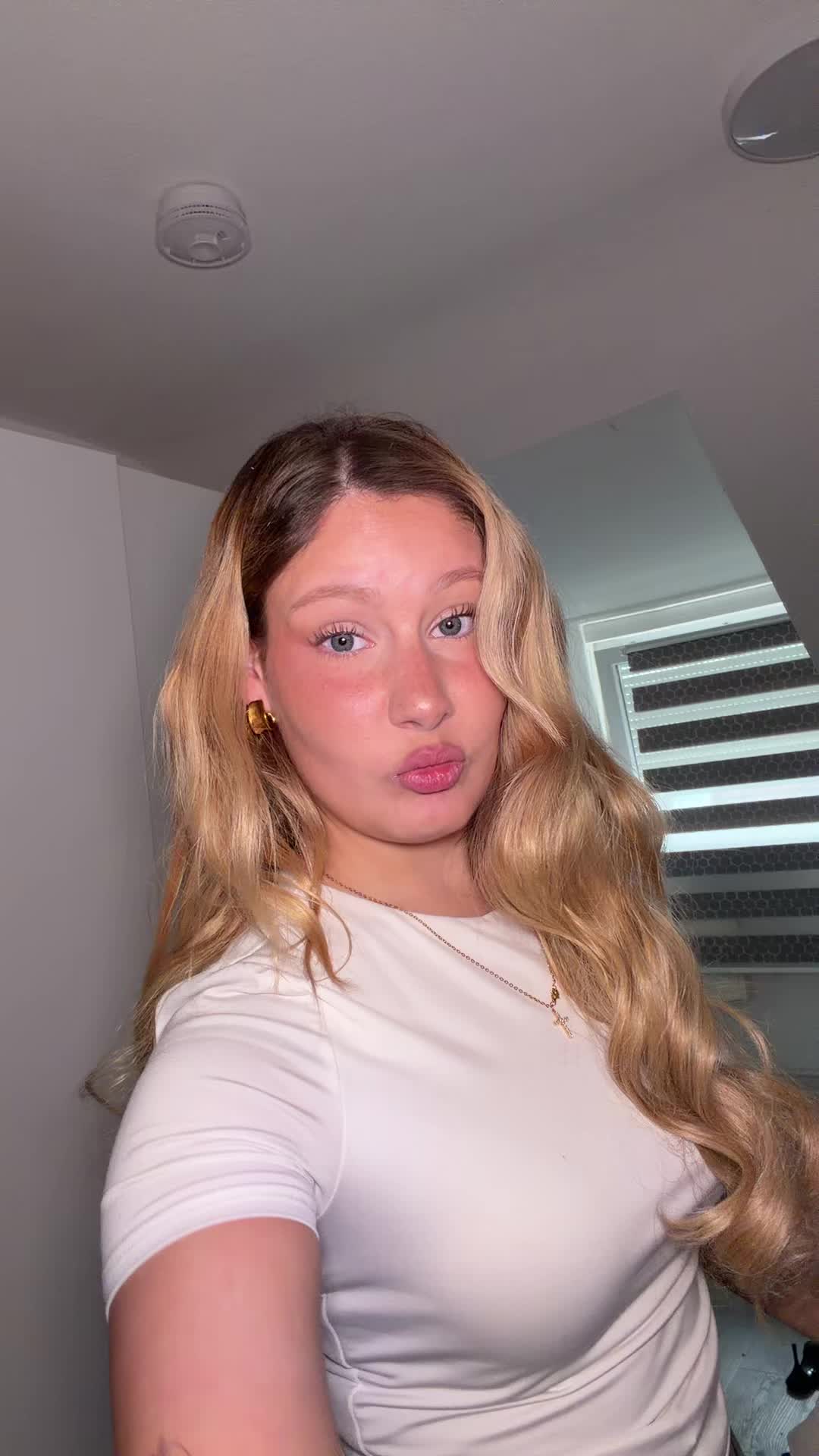 @LARISSA-LUISA