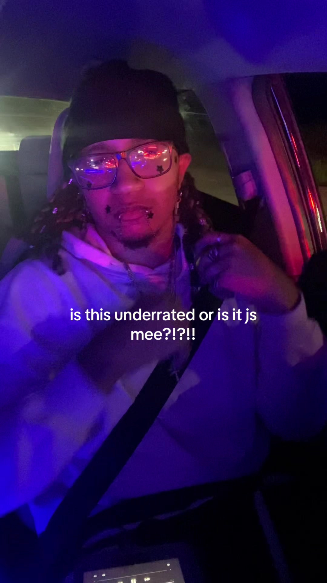 @whoz_twistann