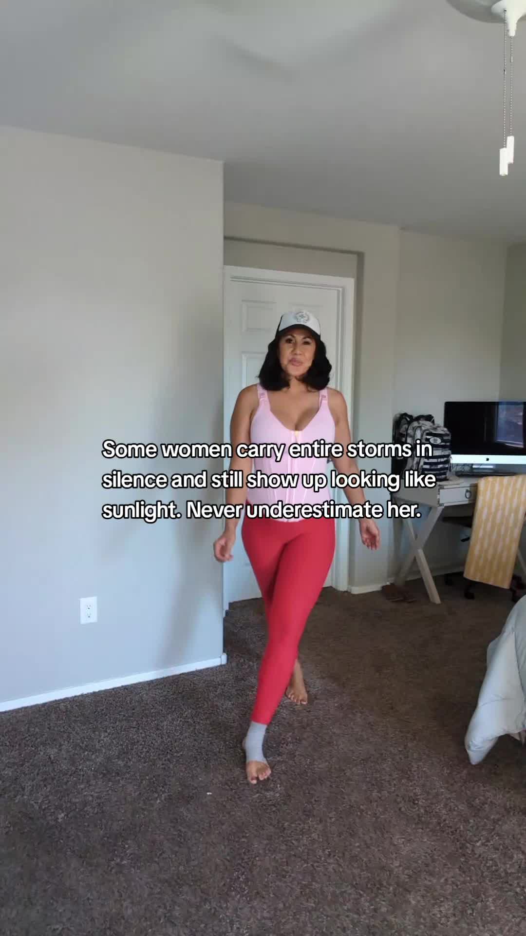 @MiaNavarro