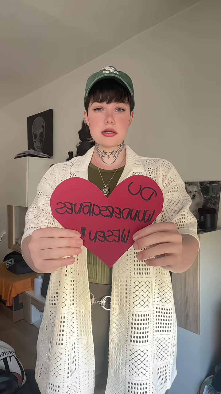 @𝕙𝕚𝔭𝔭𝕚𝐁𝐎𝓝ģ🥦ɞ