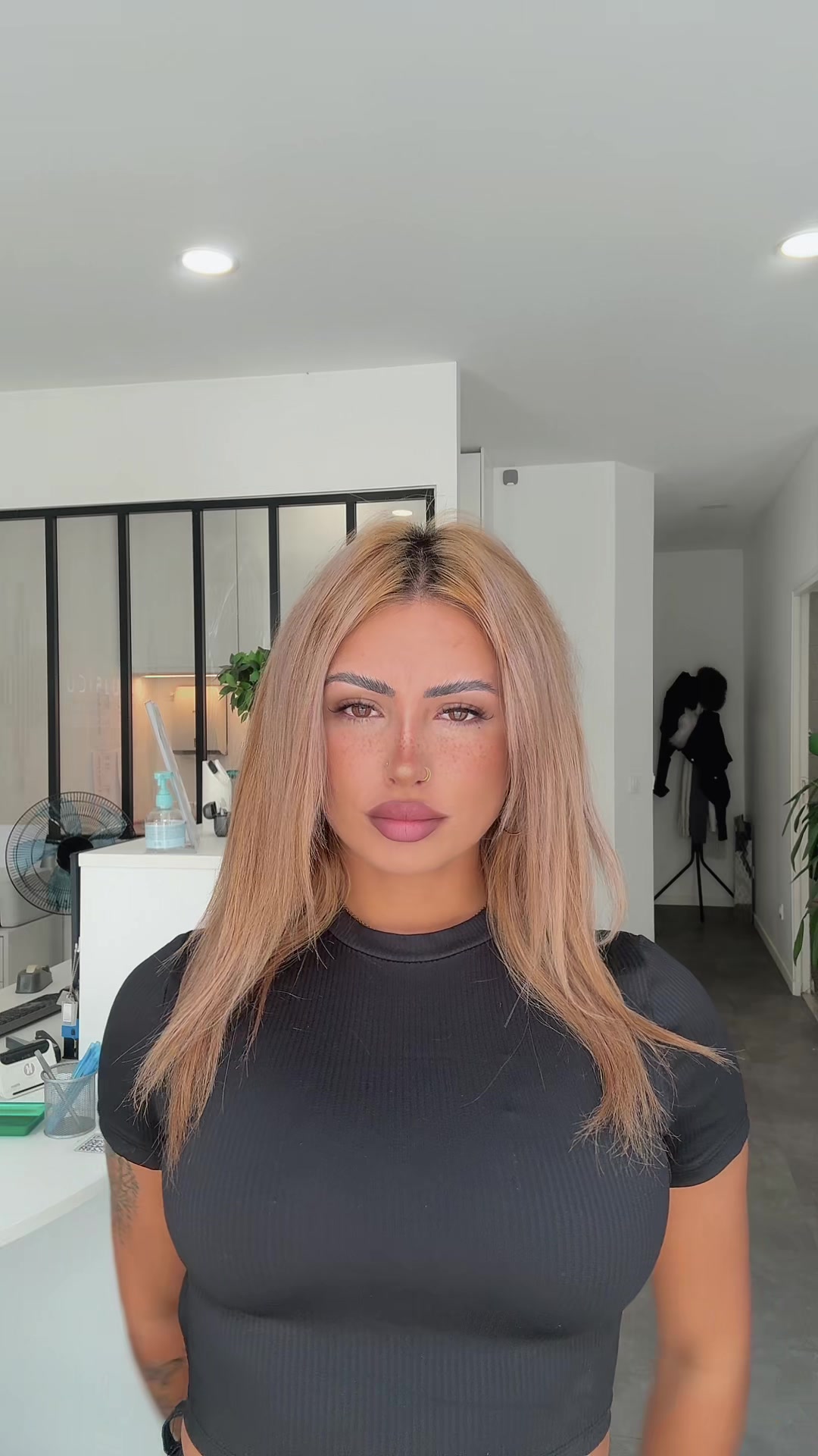 @Anth&eacute;a