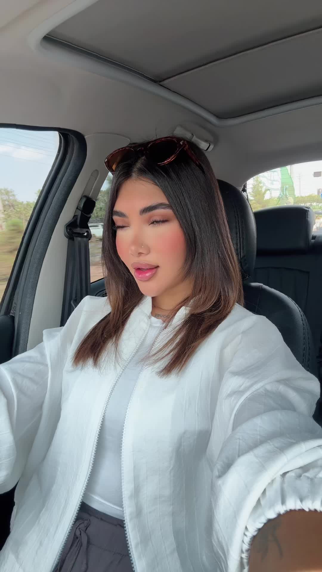 @yasna_moradi