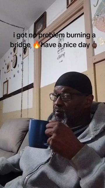 @L.c.3 stings like a bee