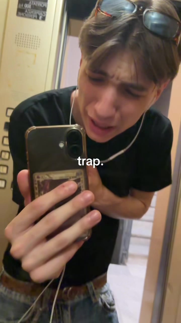 @Reskyu