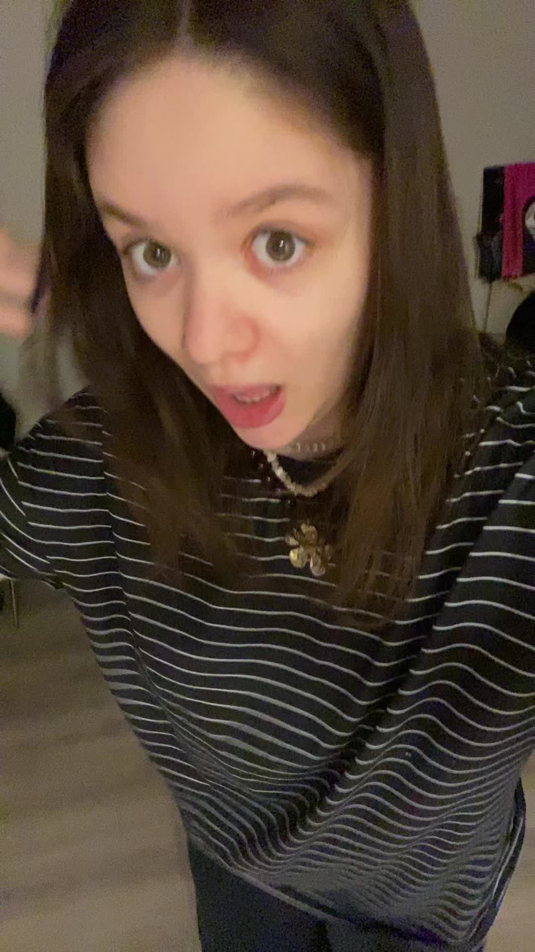 @Ava_hlk