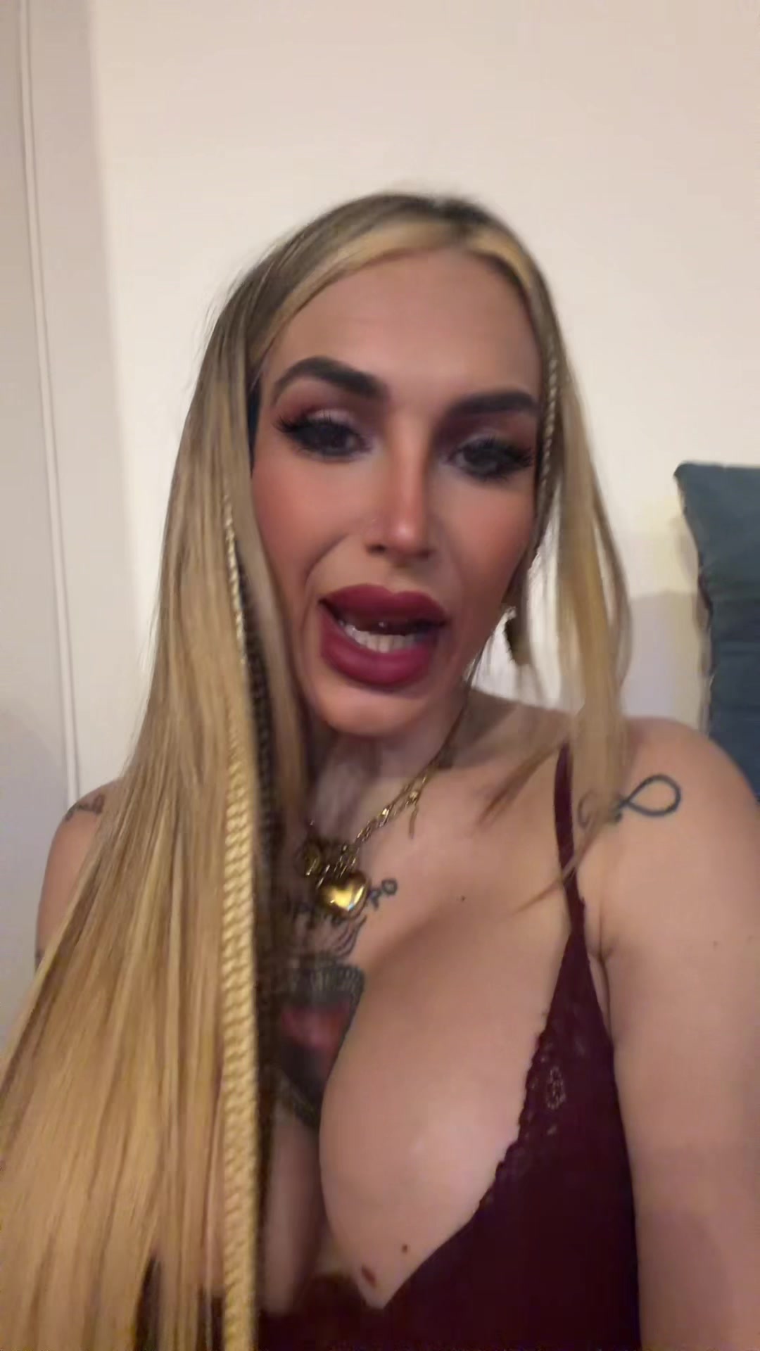 @Fabiana ๐ค