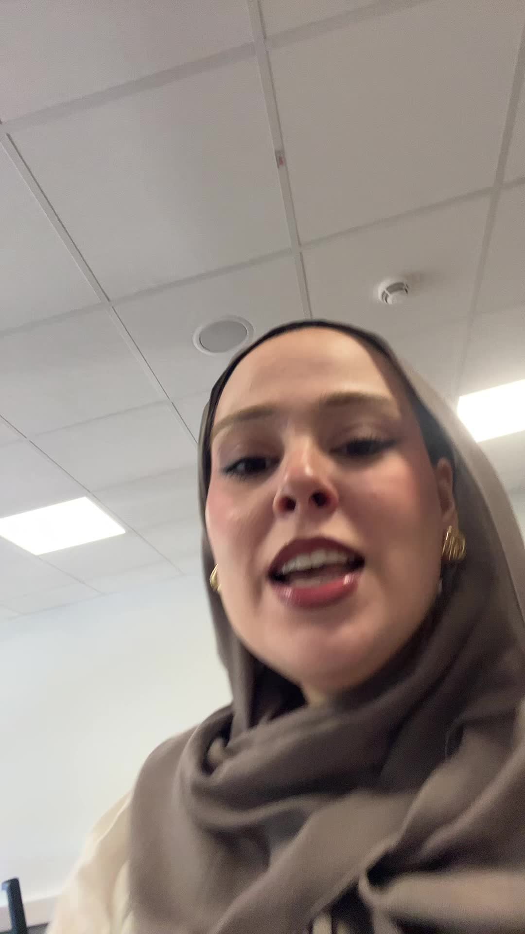 @rakuebb