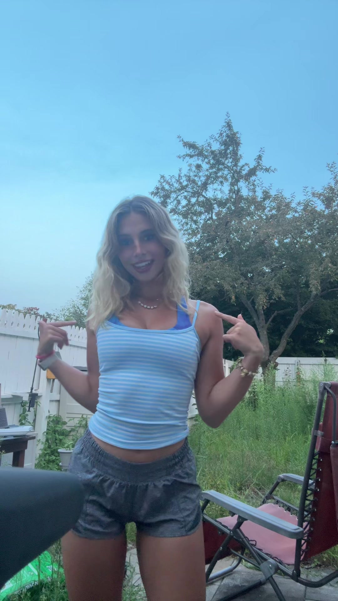 @hi