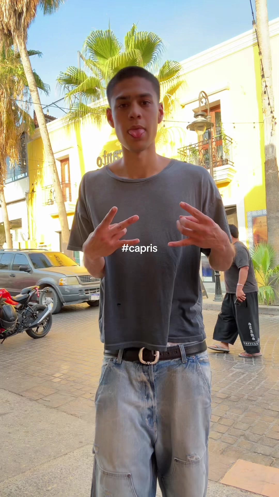 @trimothyneutron