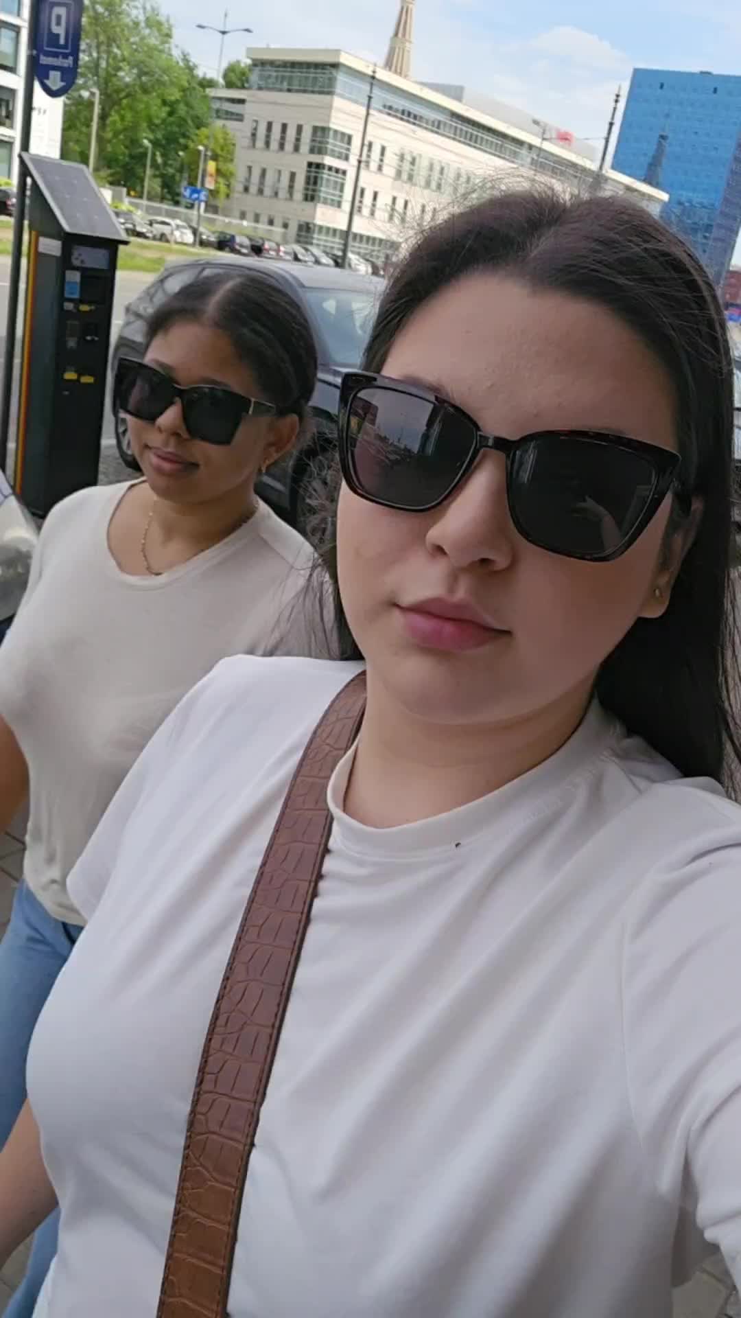 @KINGA