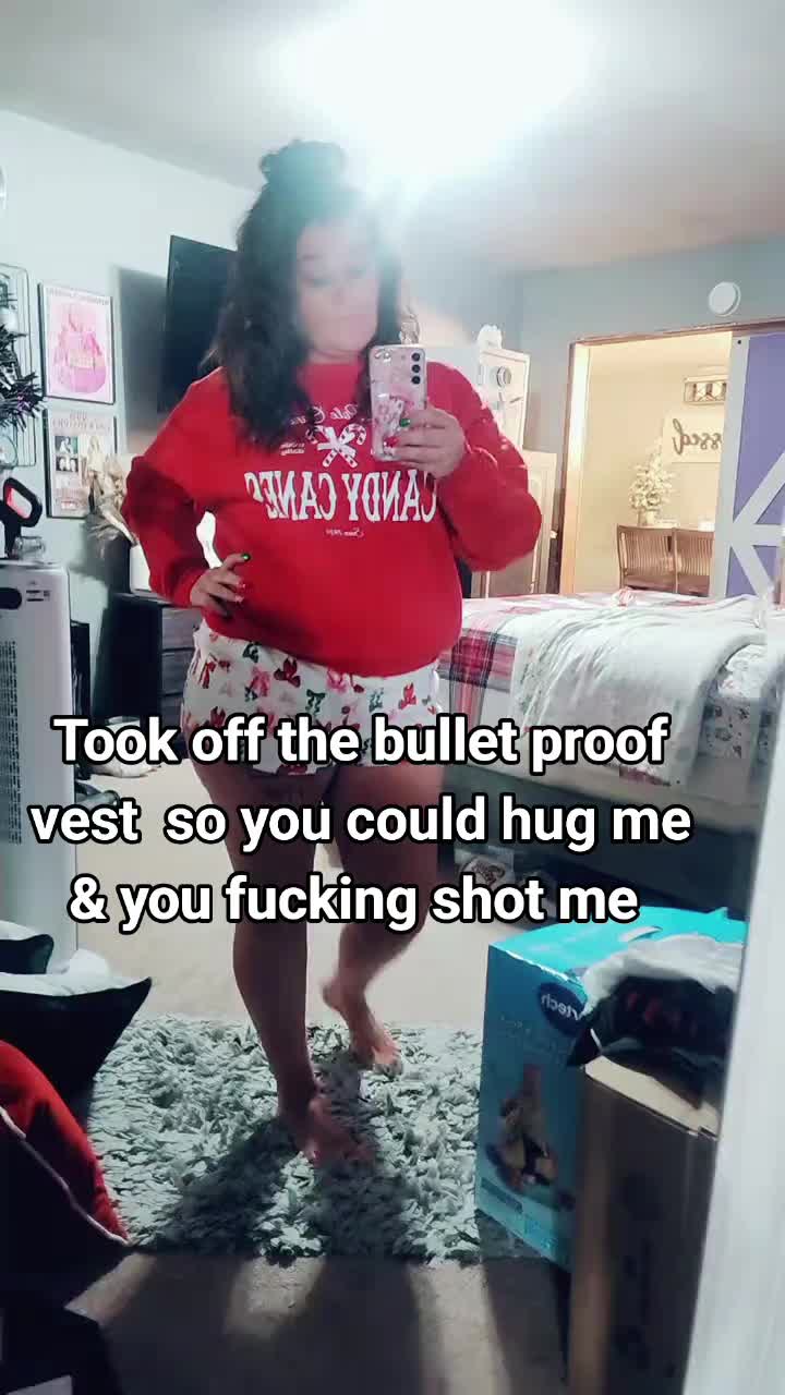 @ThatShortThickBlondeGirl