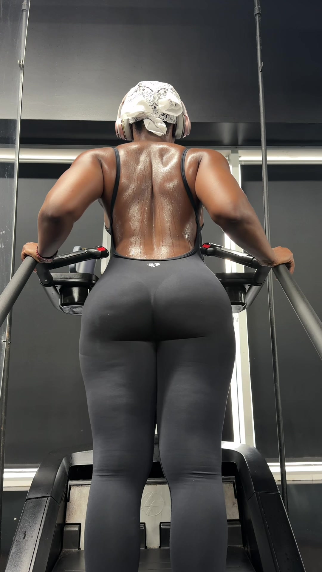 @Ranella | Lifting & Living