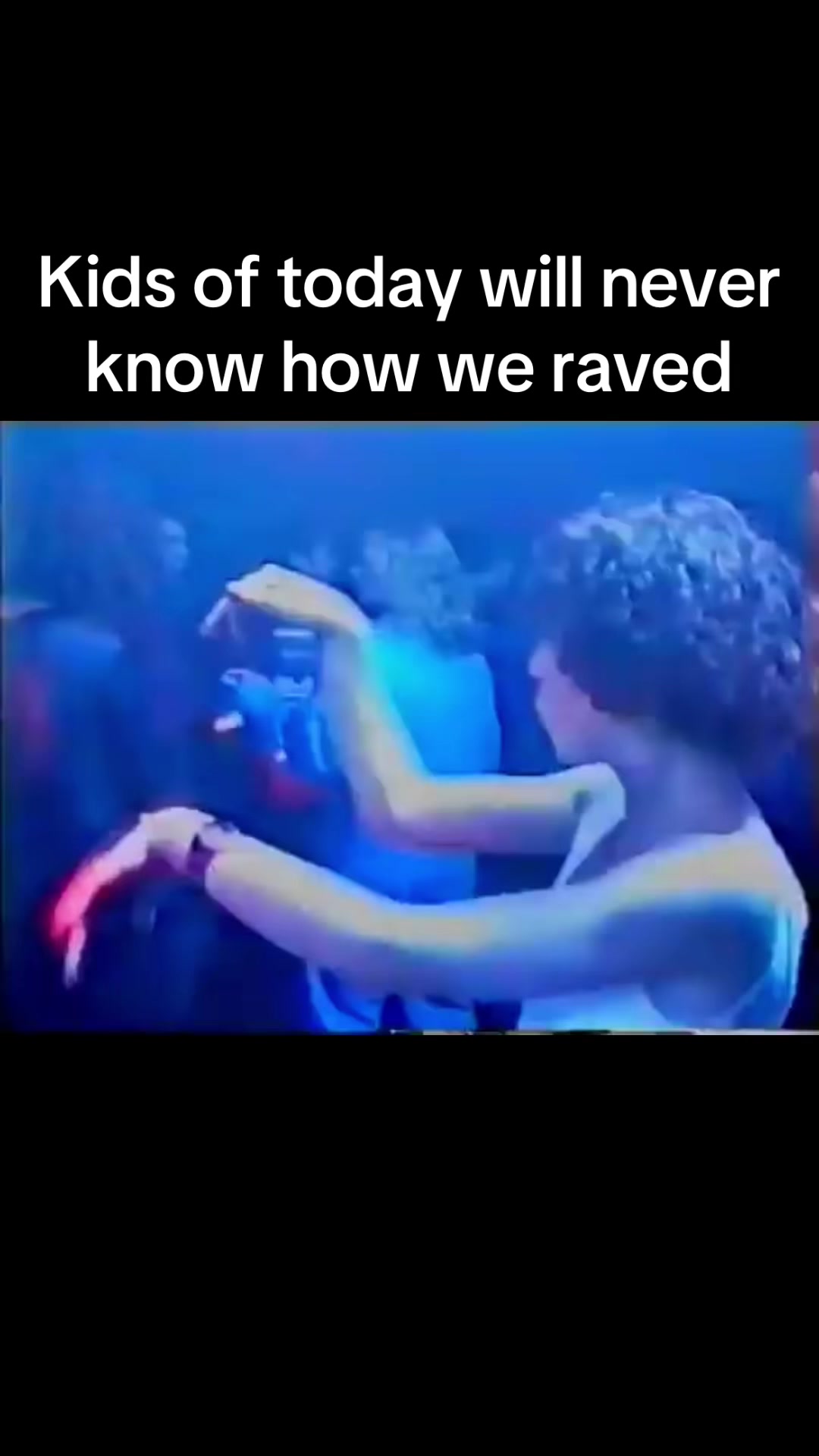 @No Phone 📵 Just Rave🕺