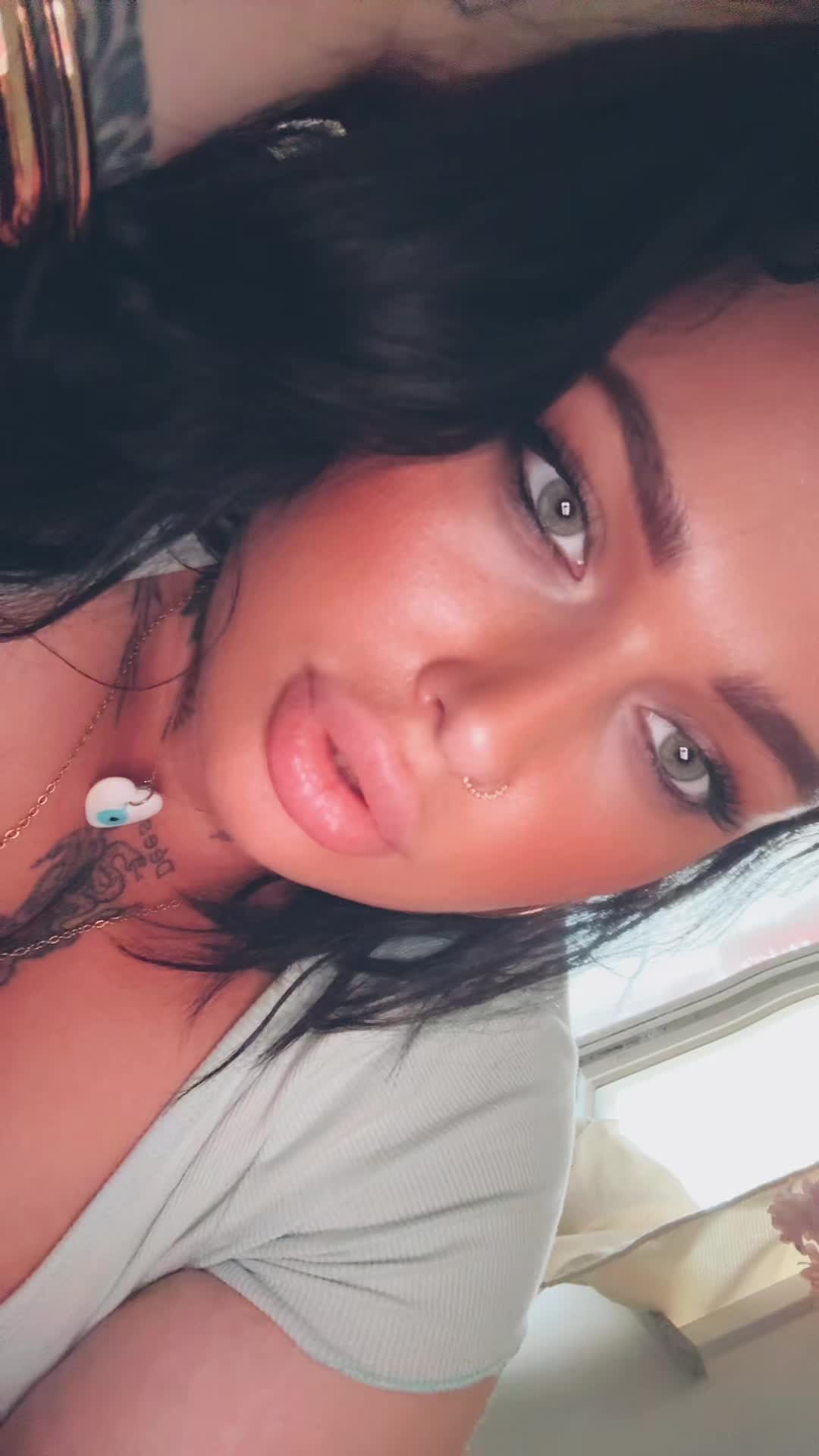 @Adela Bratzcuty 🍒