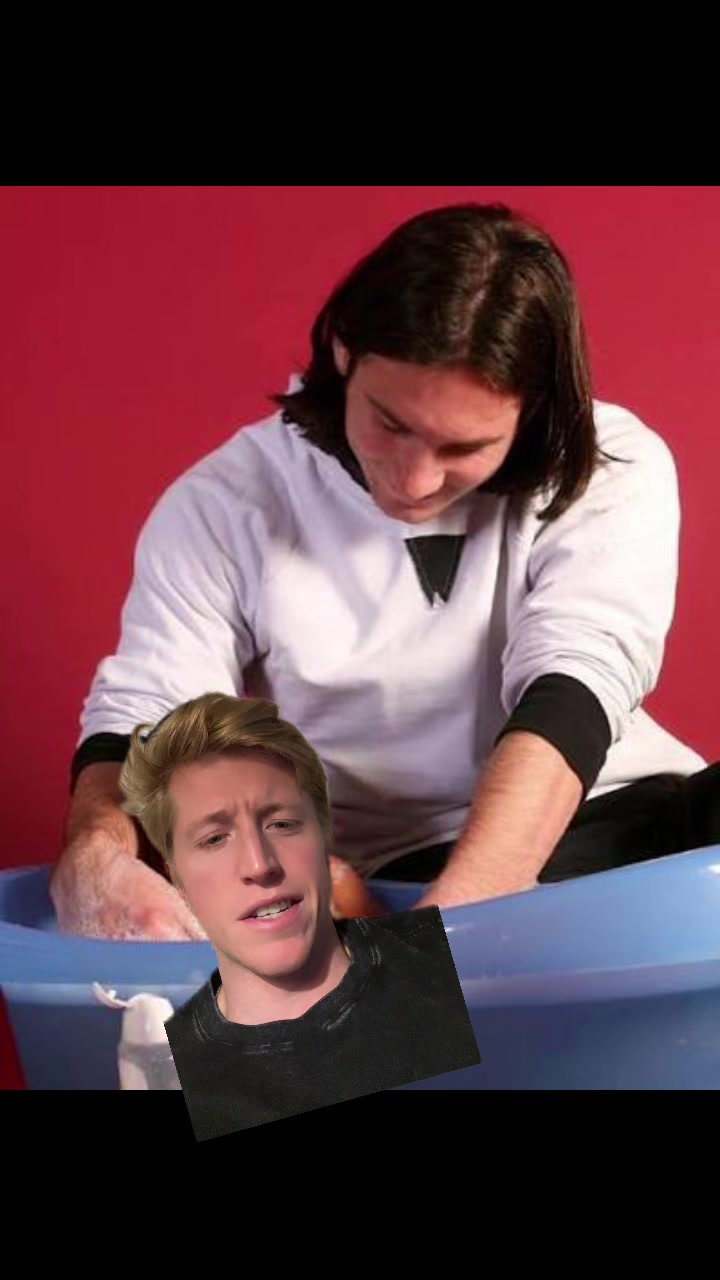 @Reklov