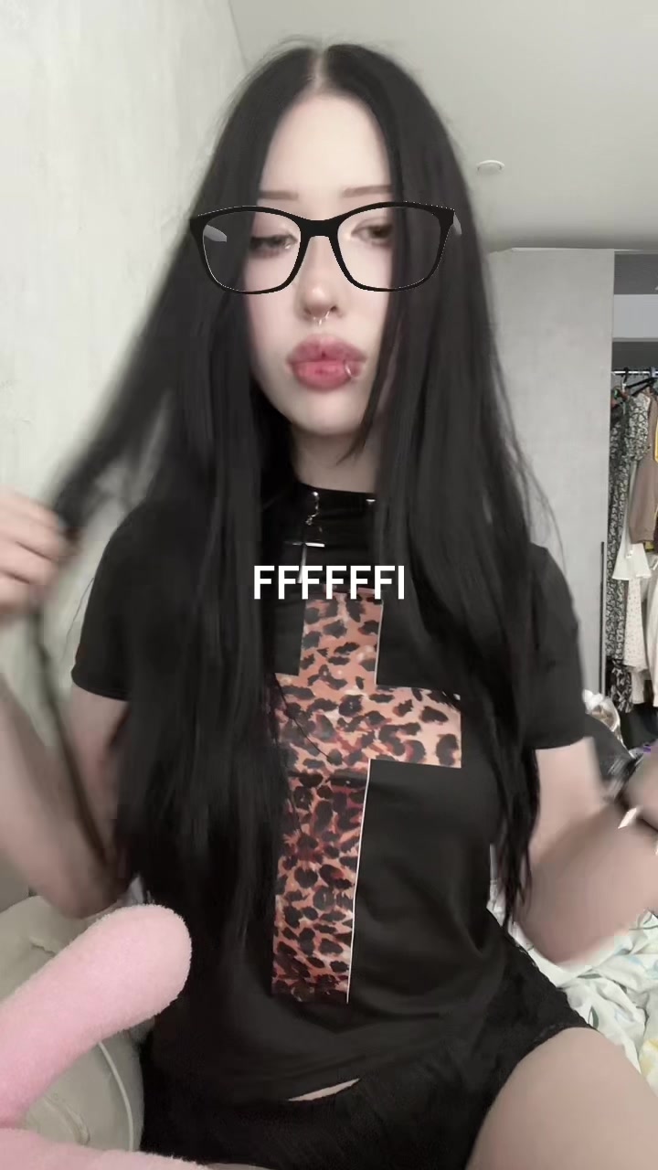 @мила
