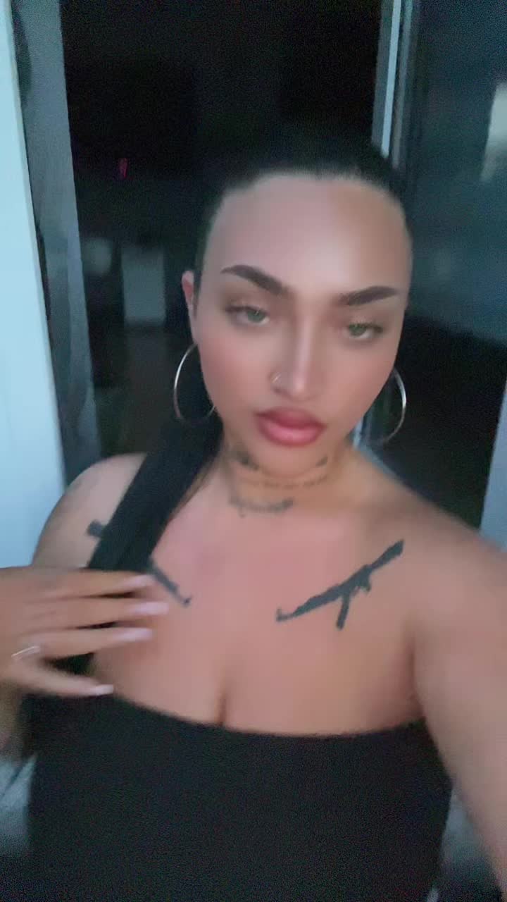 @ILoveMyFiancee👩🏻&zwj;❤️&zwj;👩🏻