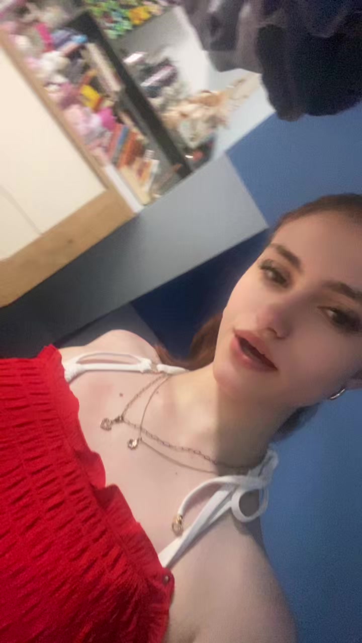 @Julie❦