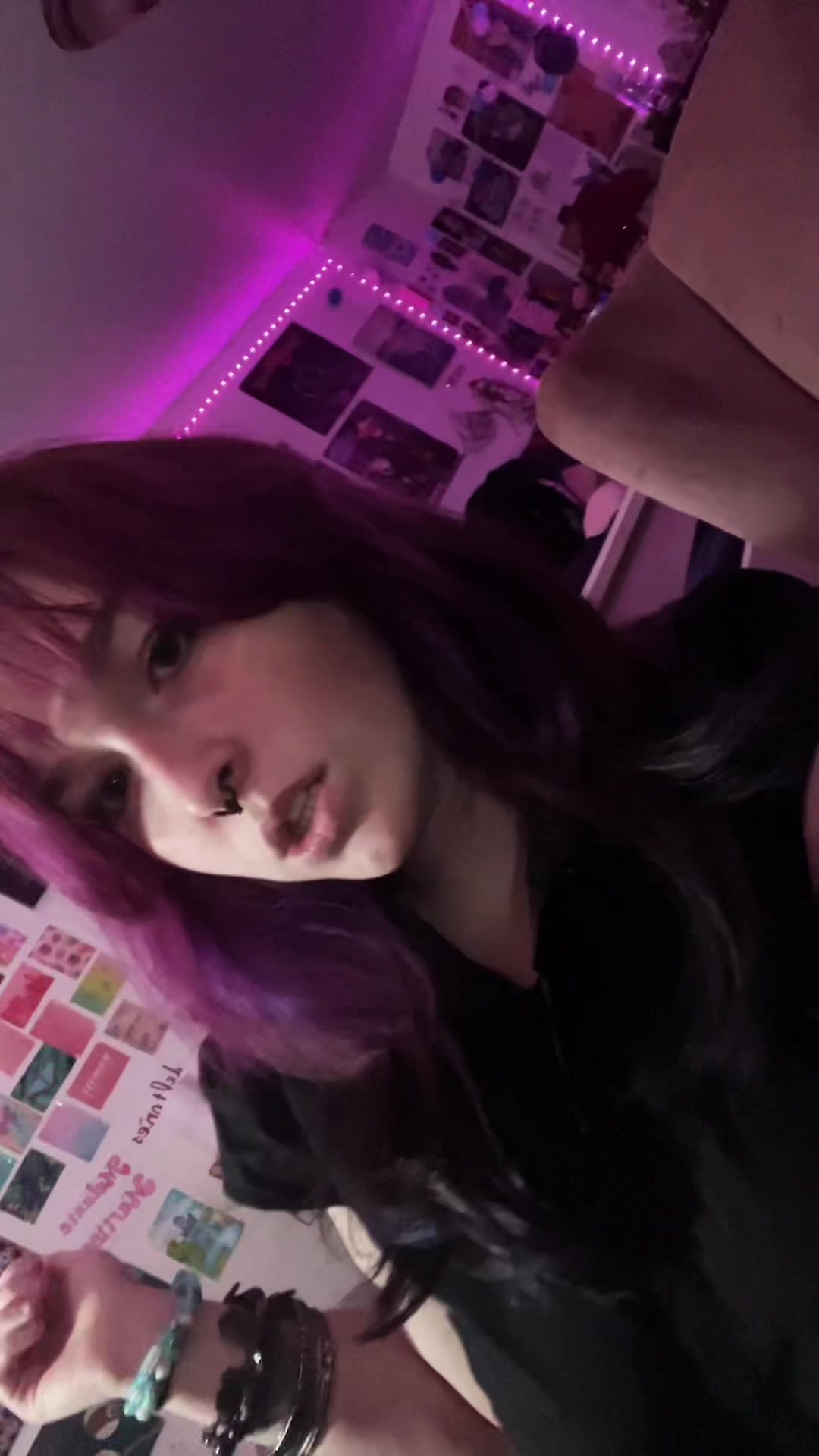 @ꀘꋬꉔ꒐ 🧟&zwj;♀️