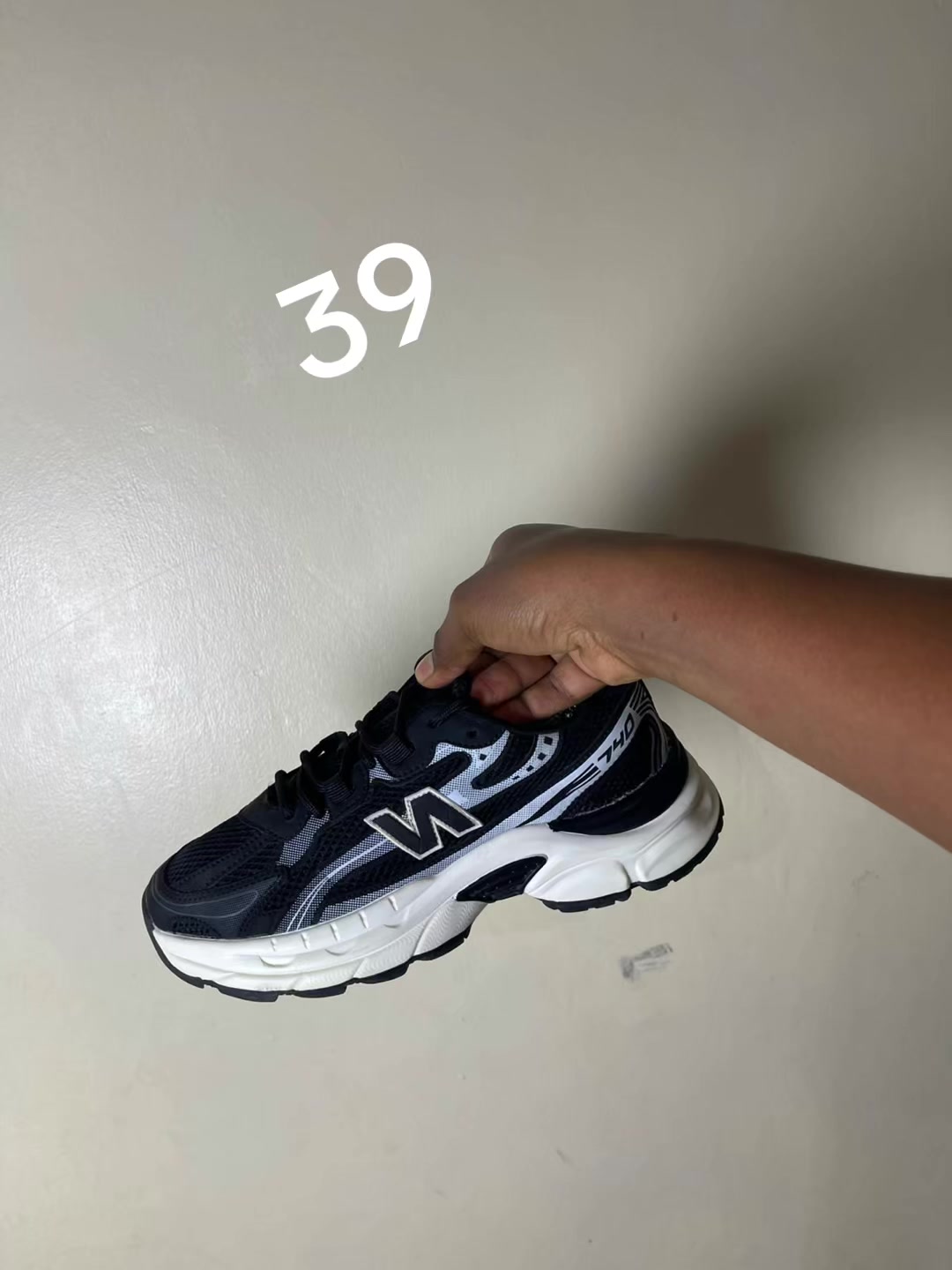 @cremekicksbywambo