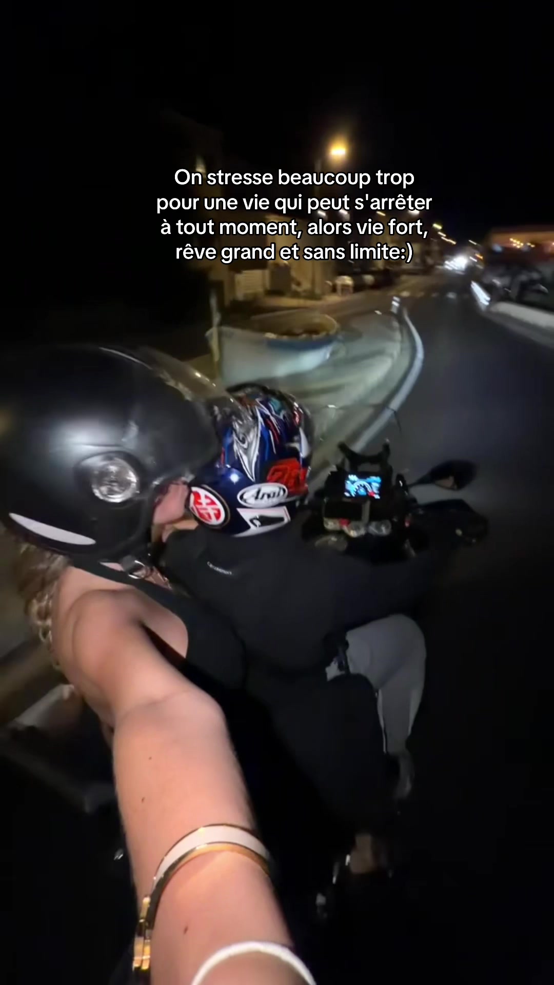 @Laura Tnnr