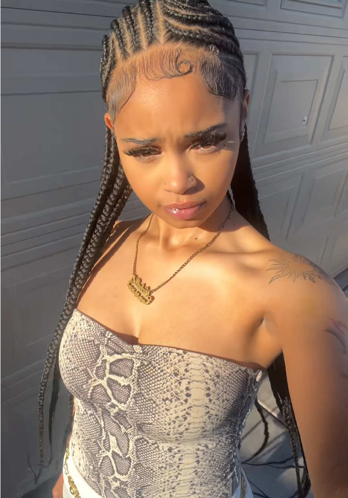 @Niki🧞♀️