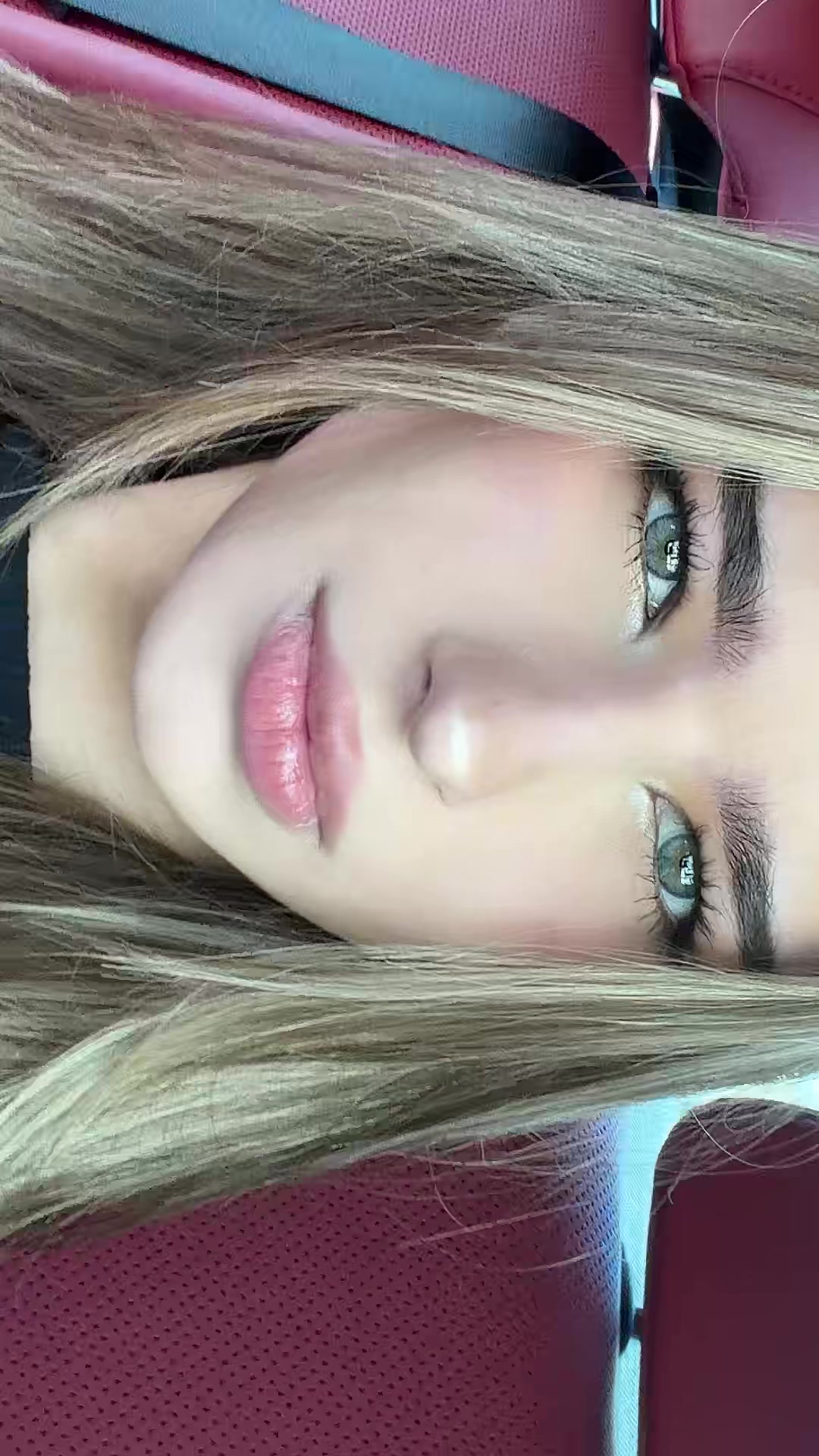 @lizka