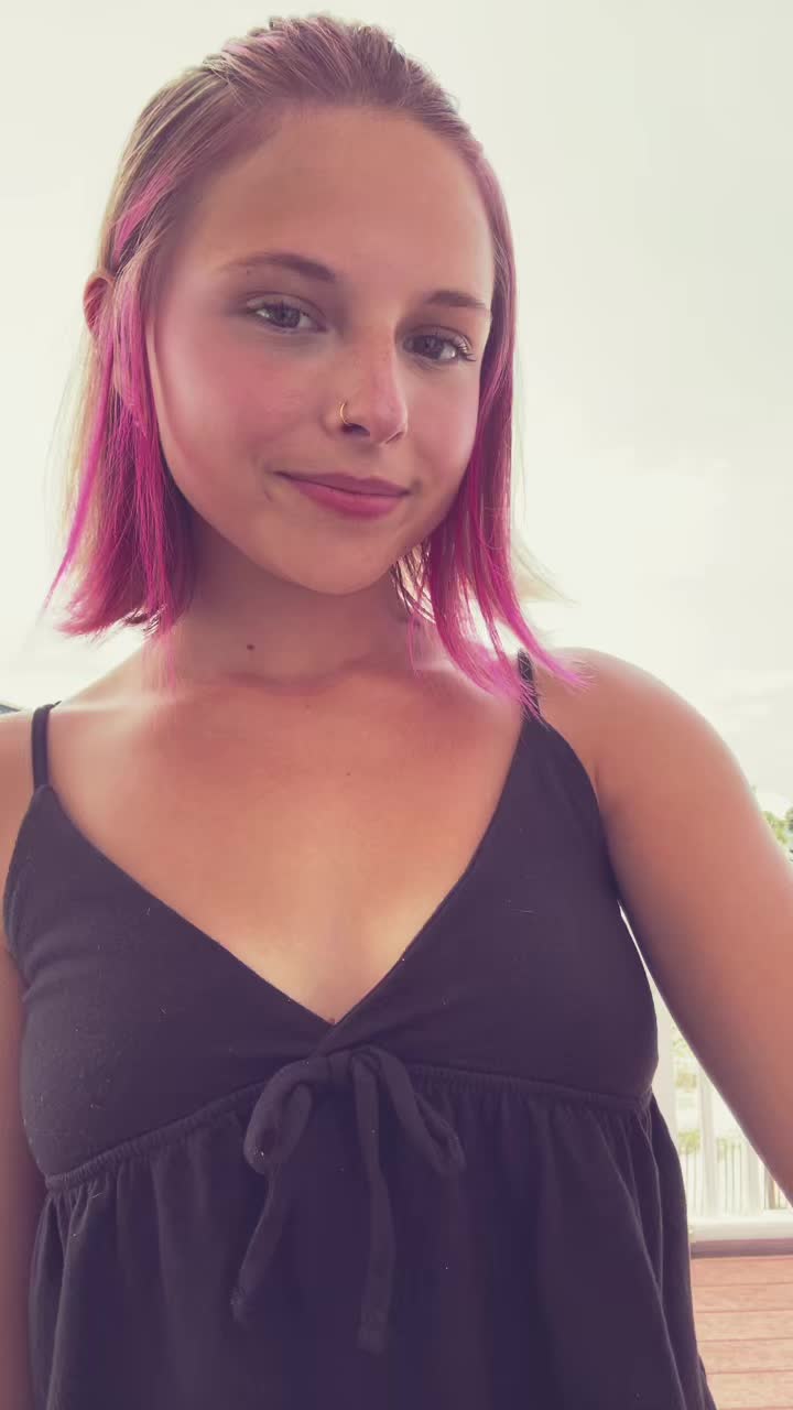 @meeyasears1