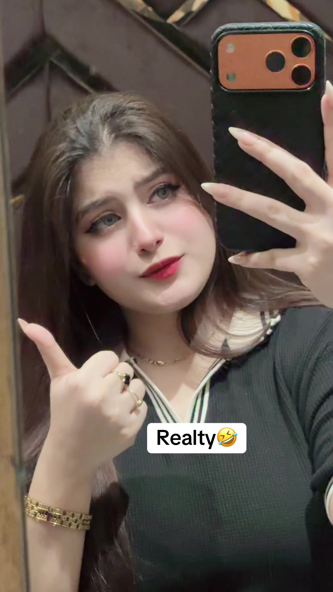 @Amna butt🌺