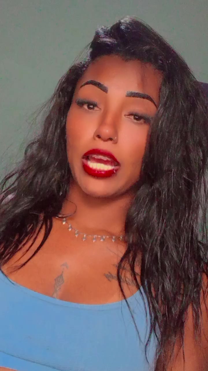 @taynasoares💜