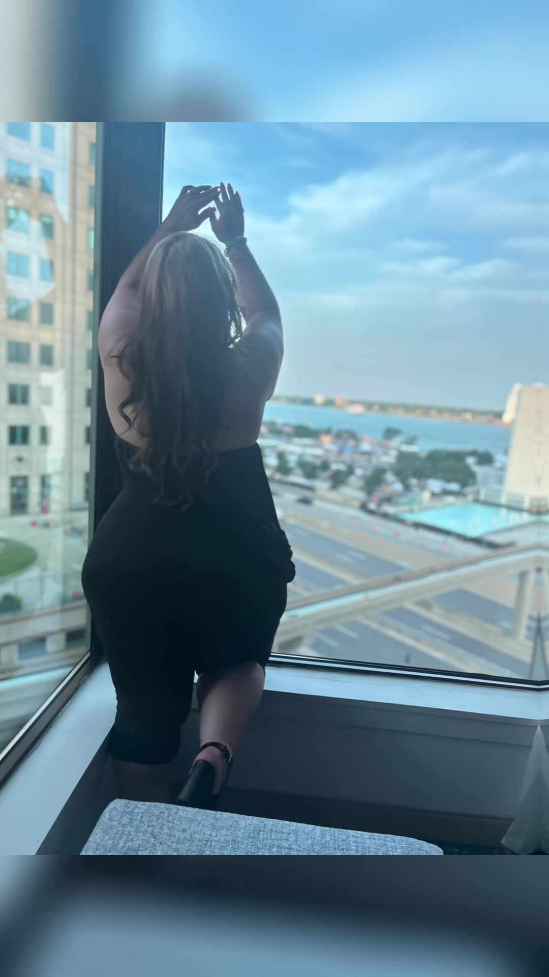 @LuckyMarie