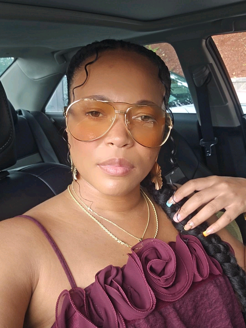 @AdventuresOfAJamaicanGirl 😋😘