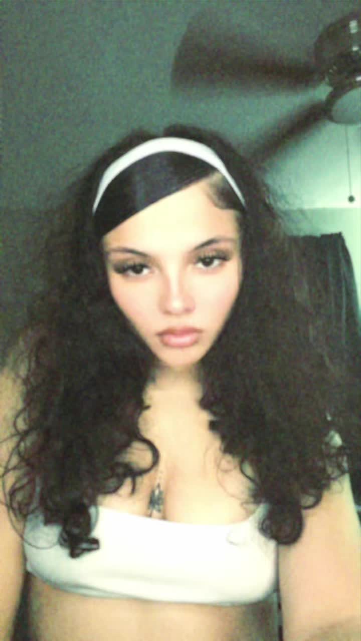 @queen._.idelis