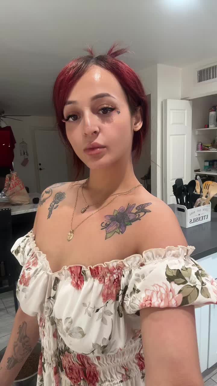 @naomicubanna