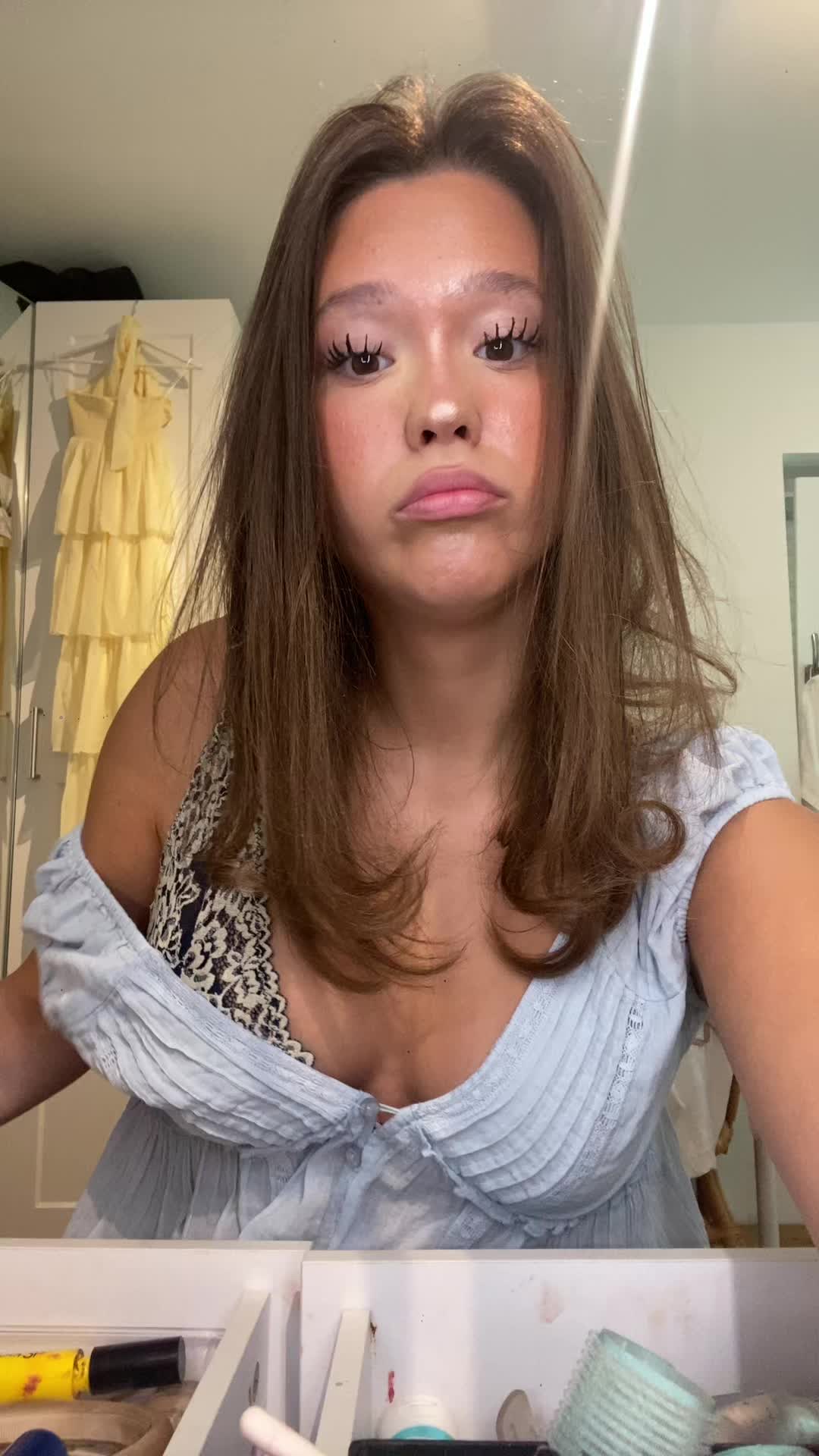 @Emmivkm