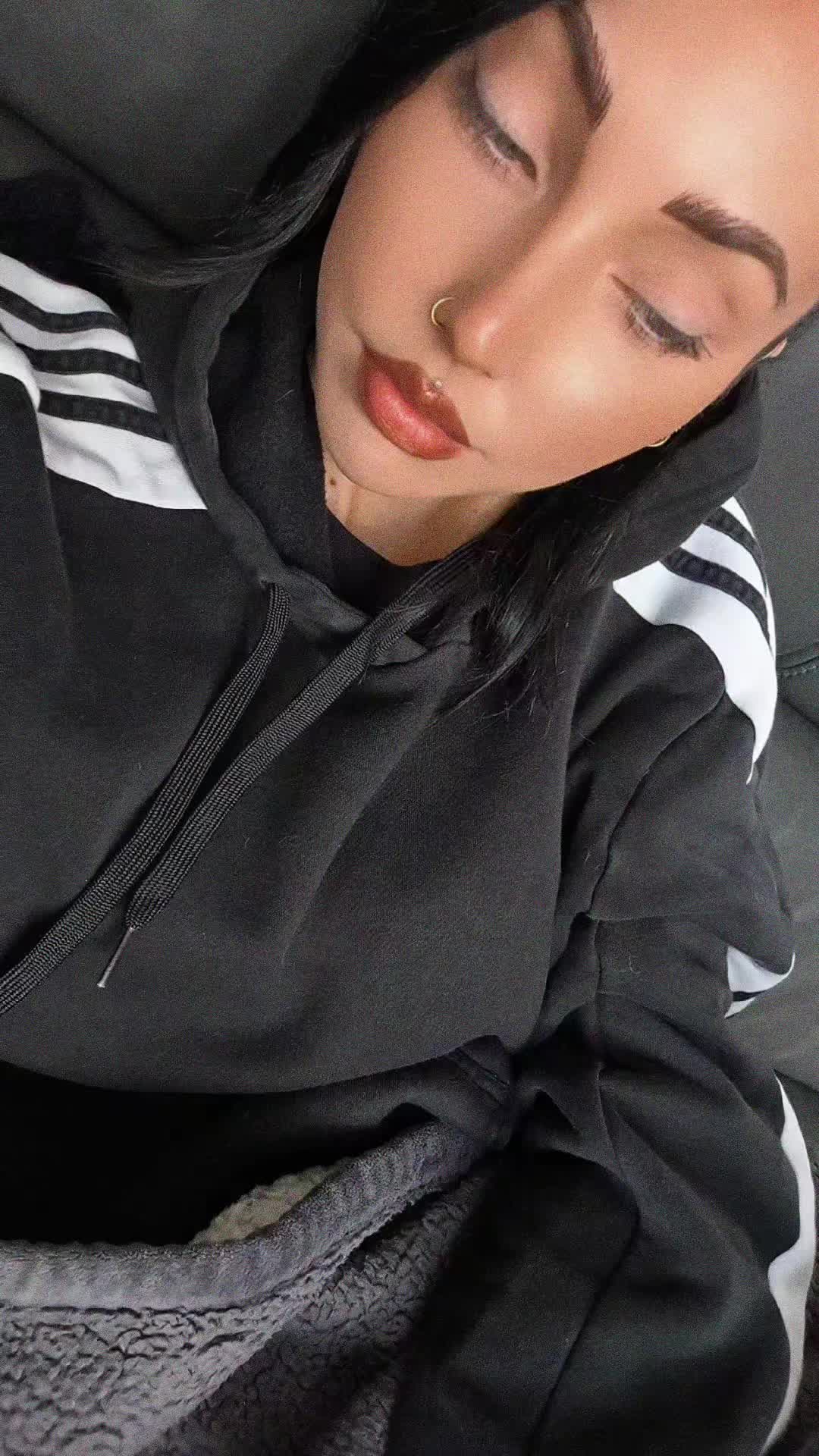 @Elle 🖤