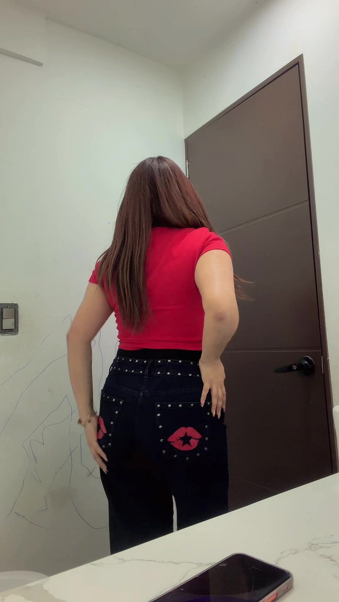 @keniaacamachoo